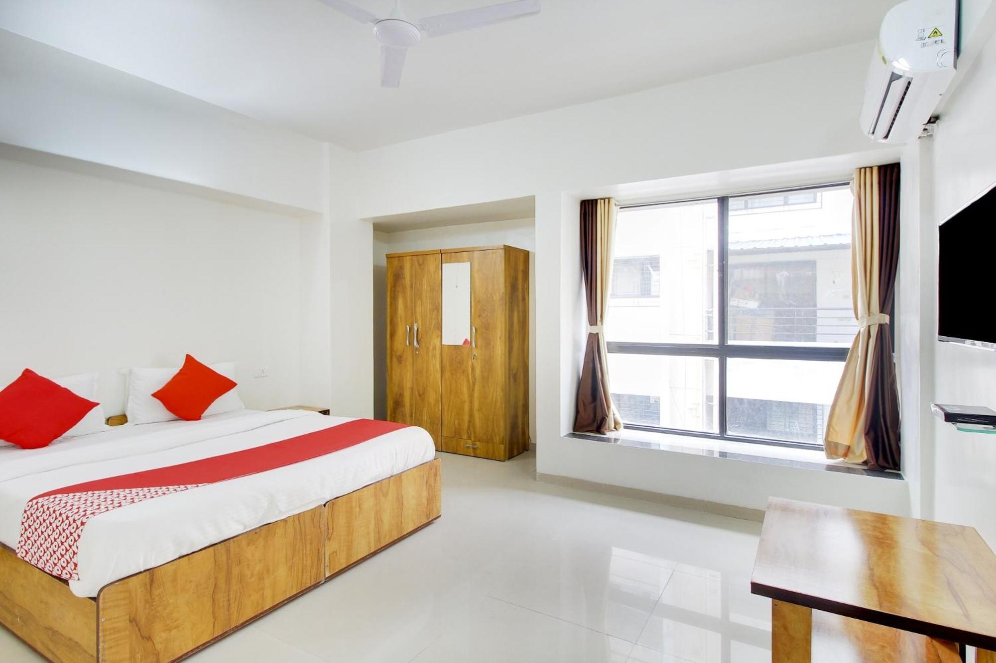 OYO 76128 Hotel Star Inn Pune Exterior foto